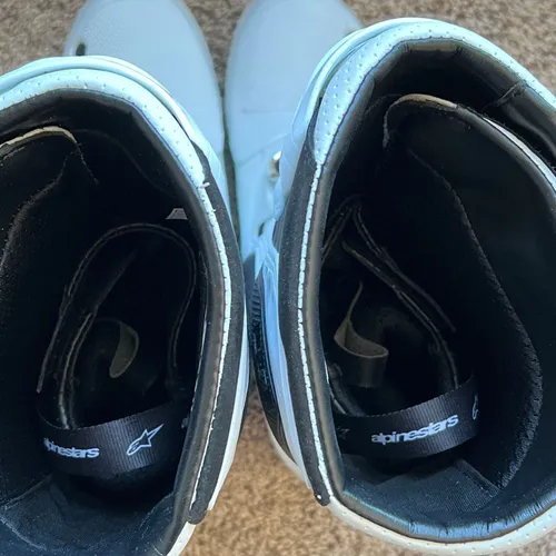 Brand New! Alpinestars Boots Super Vented Tech 10 - Size 9