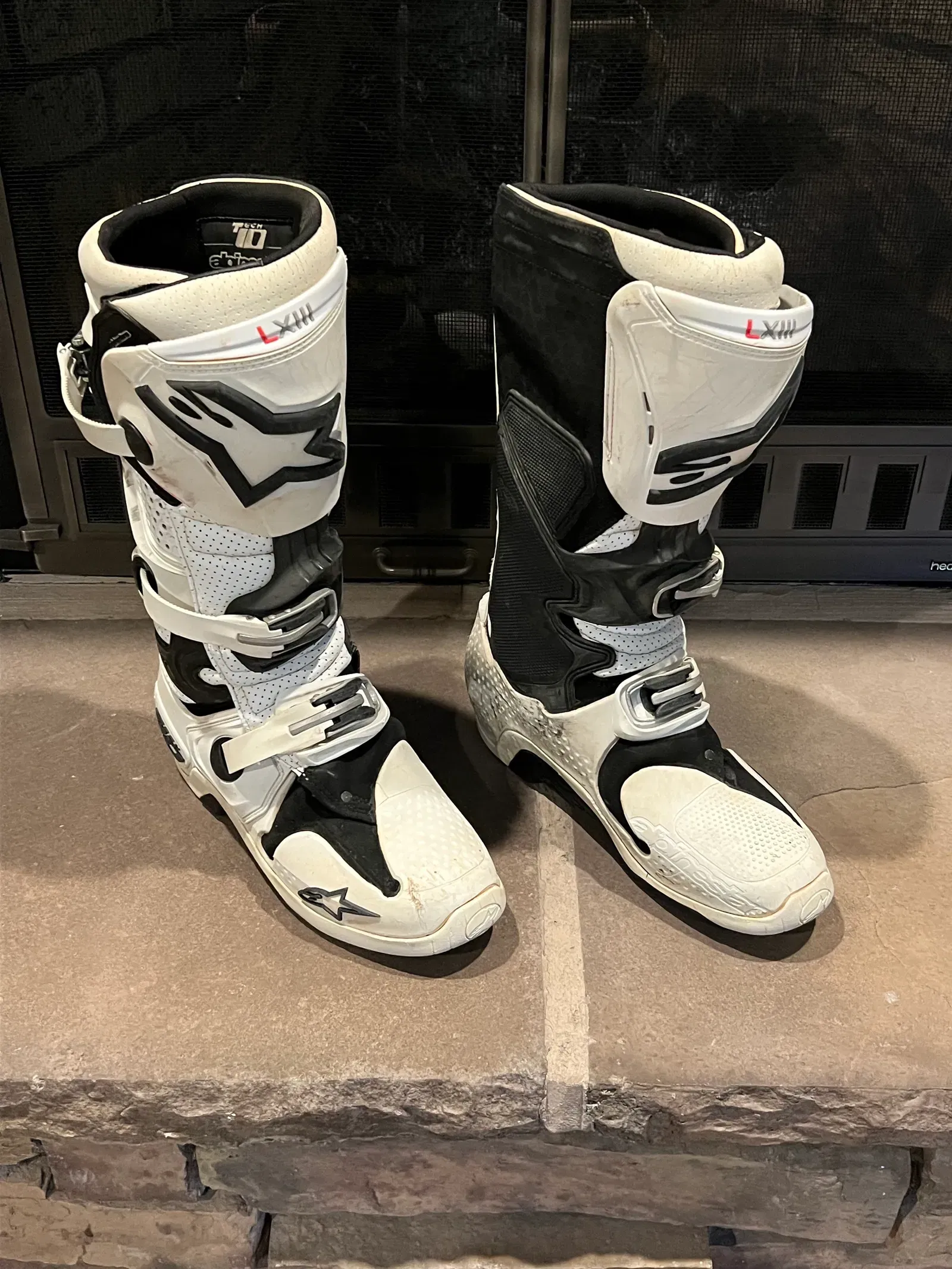 Alpinestars Tech 10 - Great Condition! Alpinestars Tech 10 - Great Condition!