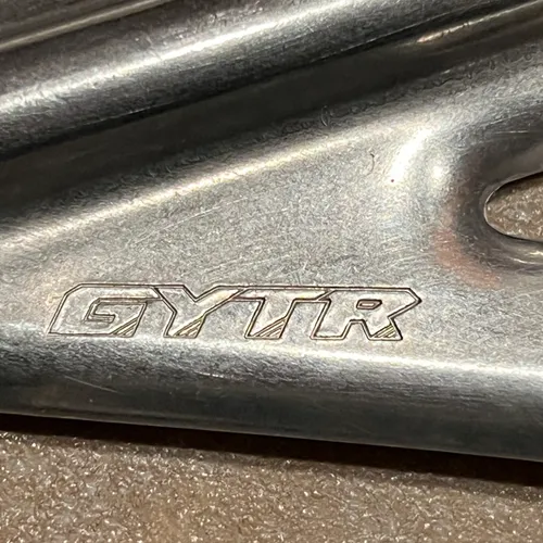 GYTR Radiator Braces - YZ250F YZ450F | MX Locker