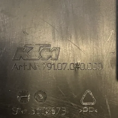 KTM OEM Complete Seat - like new 