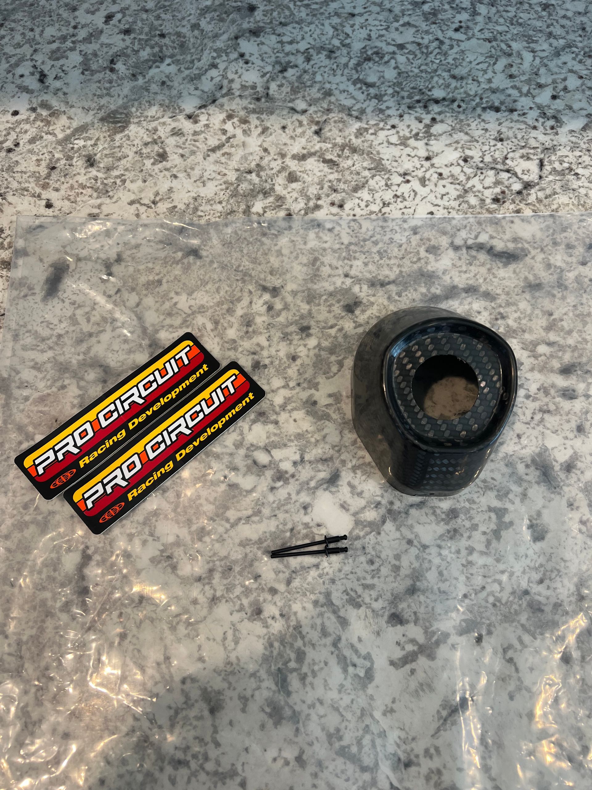 Pro Circuit Carbon End Cap 3.5" Hole 1 1/4" 