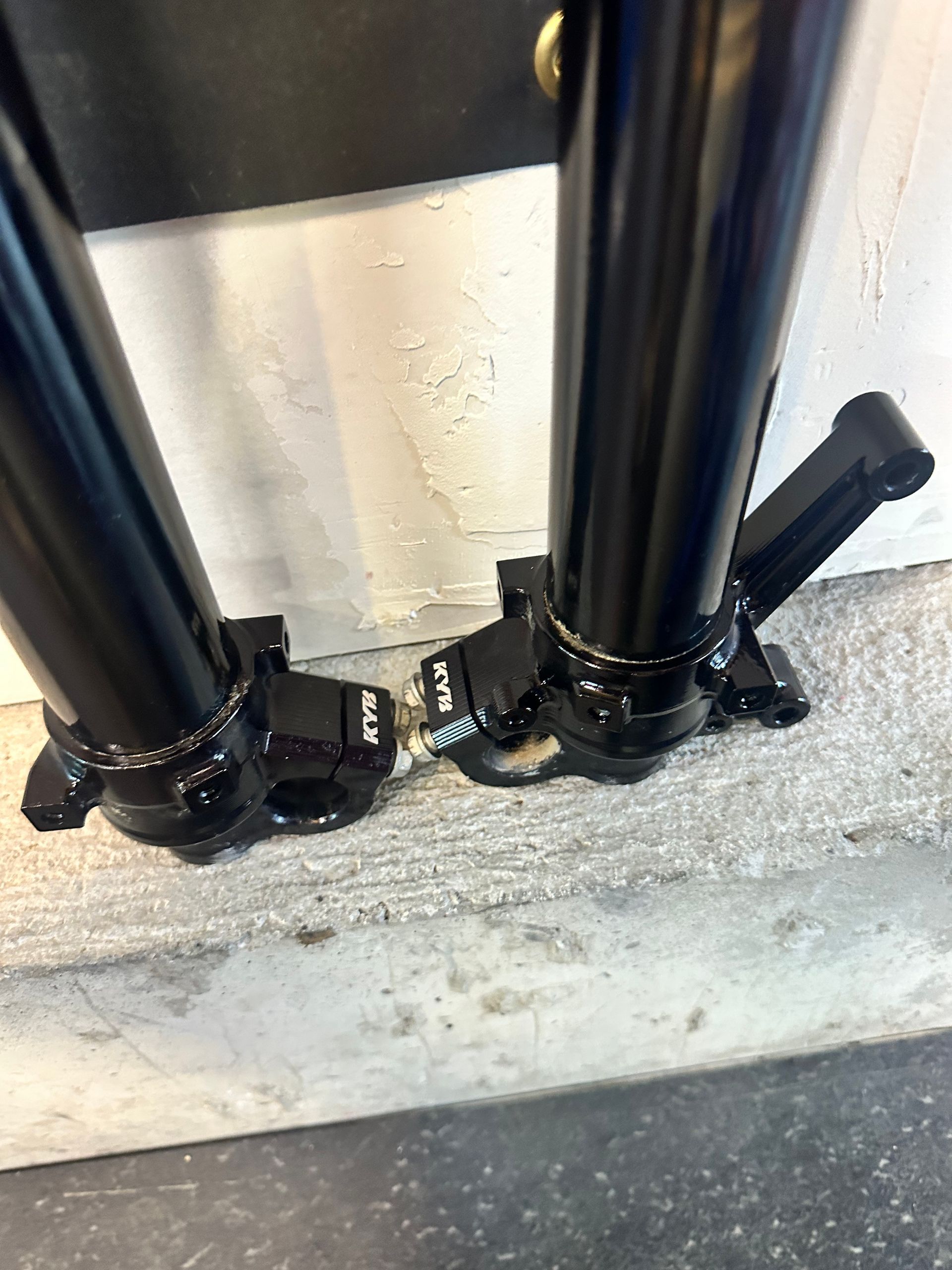 KYB Forks Kawasaki/ Ktm/ Yamaha 