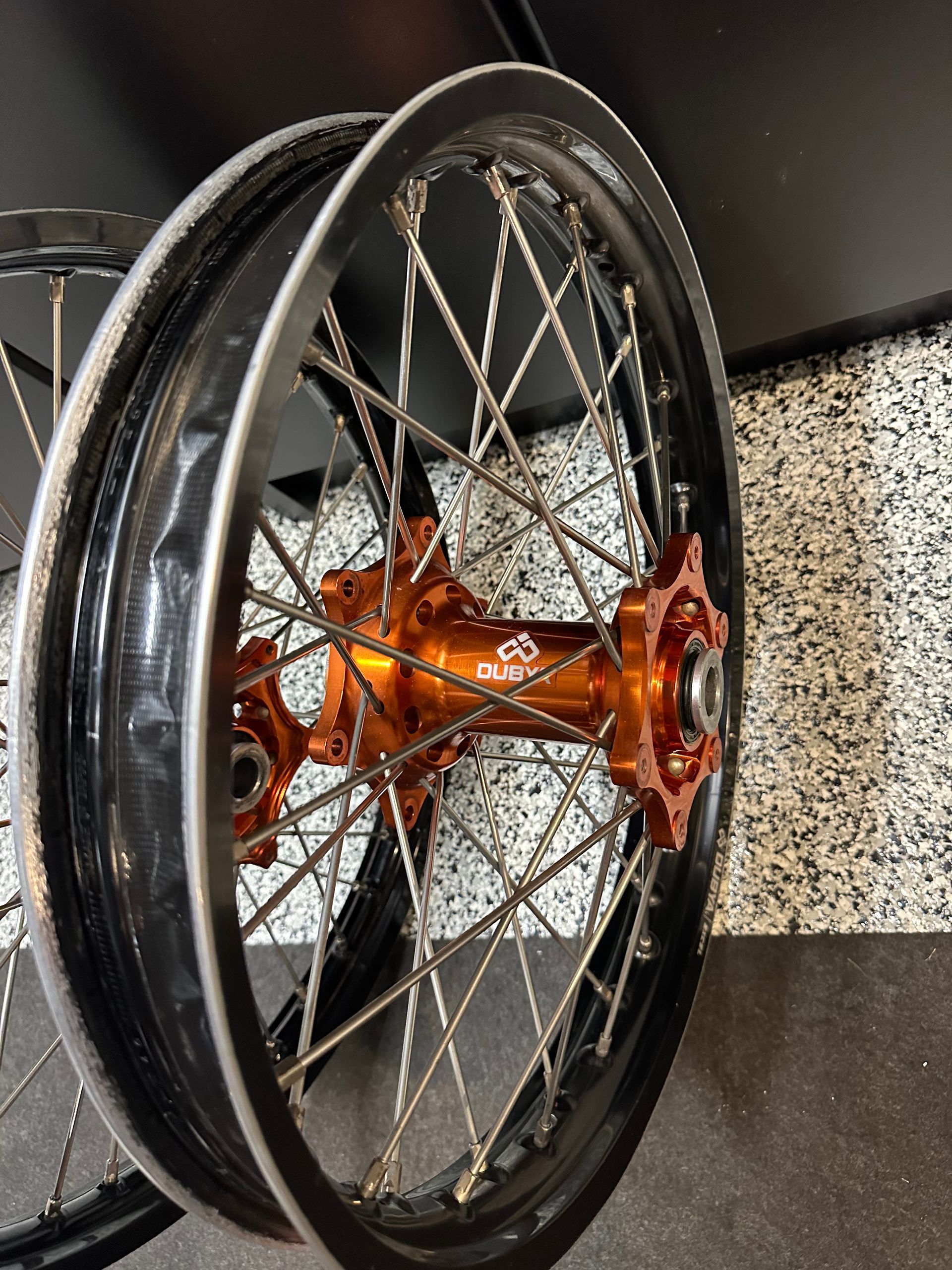 Dubya edge wheels