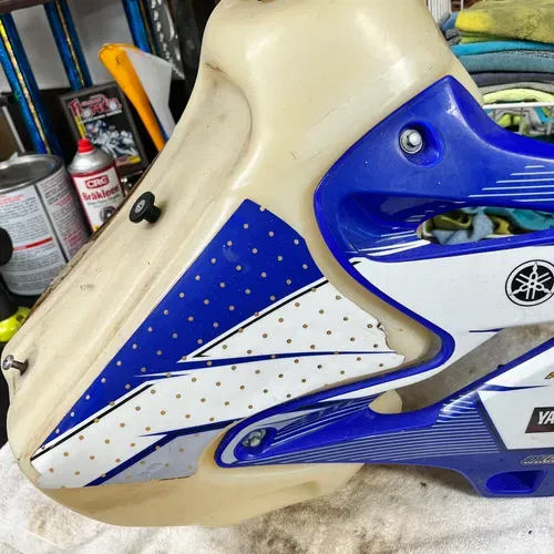 Yamaha YZ125 2018 Oversized gas tank