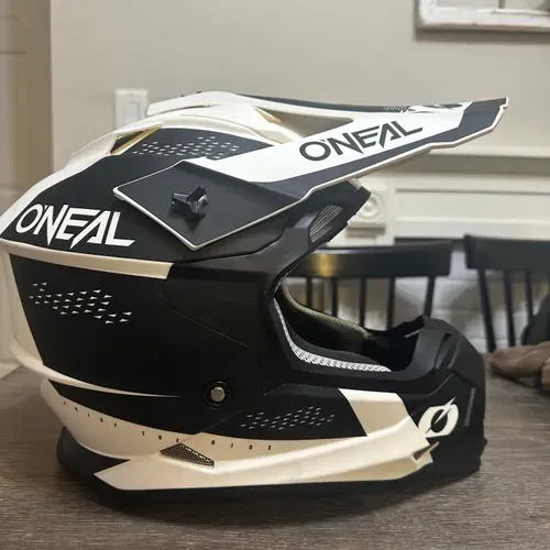 Oneal Series 2 Helmet
Size: XL