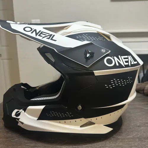 Oneal Series 2 Helmet
Size: XL