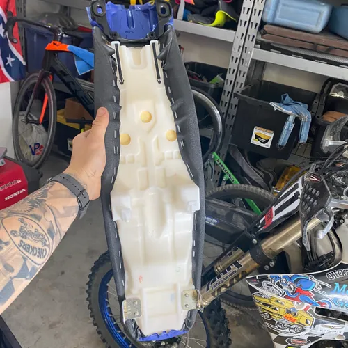 YZ 250FX seat off a '22
