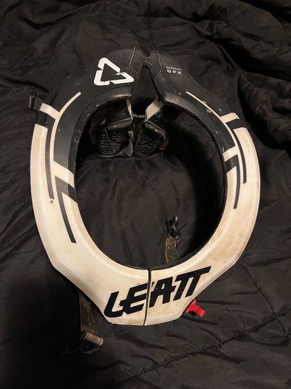 Leatt Protective - Size L