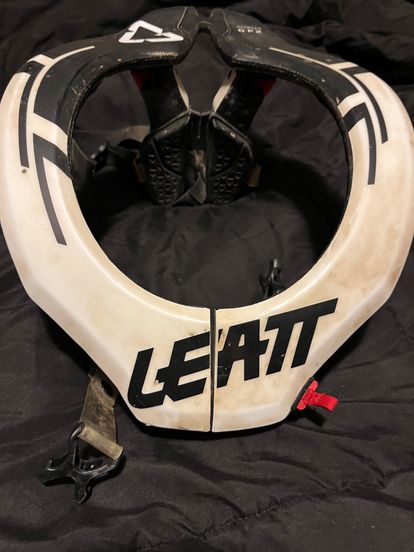 Leatt Protective - Size L
