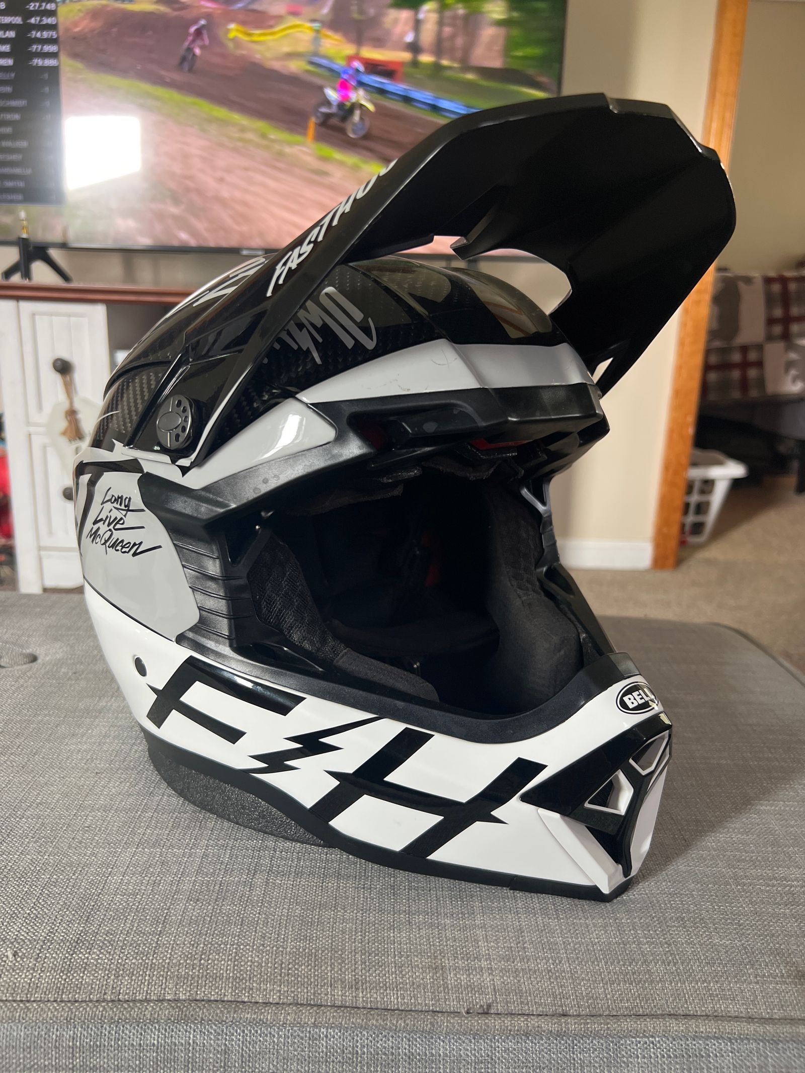 Bell xl helmet hot sale
