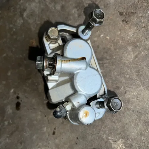 1996-2018 yz80 Yz85 front brake caliper  