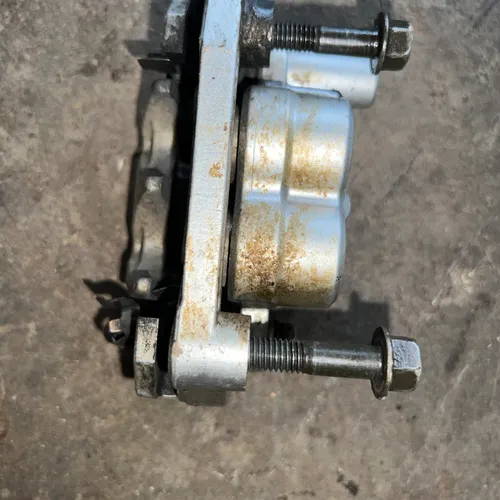 1996-2018 yz80 Yz85 front brake caliper  