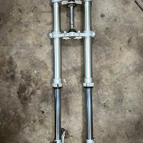 96-18 yz80 Yz85 front fork / triple trees