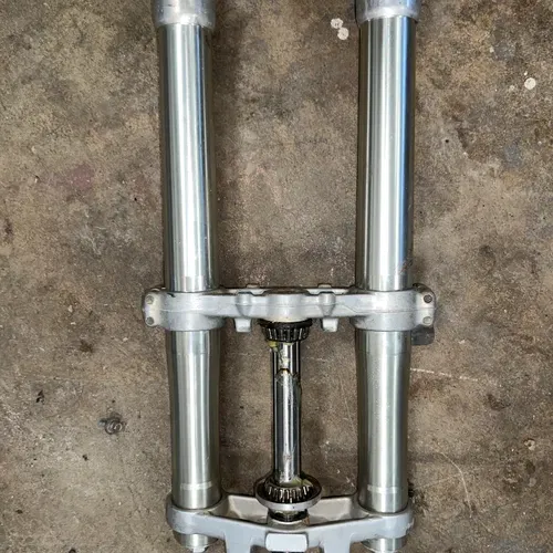 96-18 yz80 Yz85 front fork / triple trees