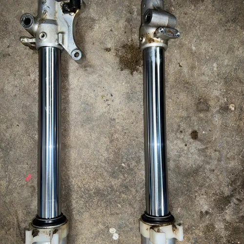 96-18 yz80 Yz85 front fork / triple trees
