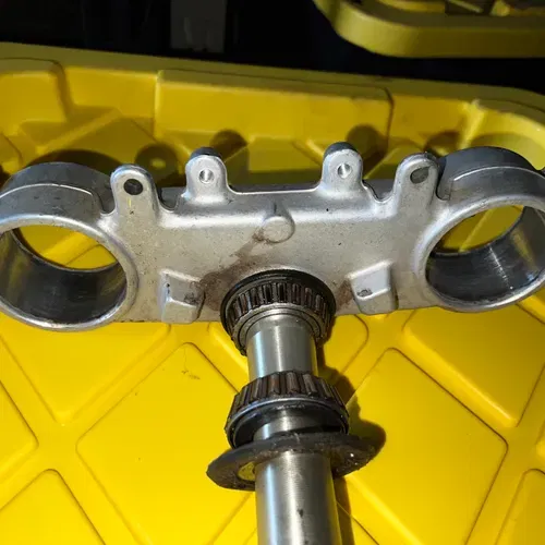 98-02 Yz125 Triple Tree Clamps 