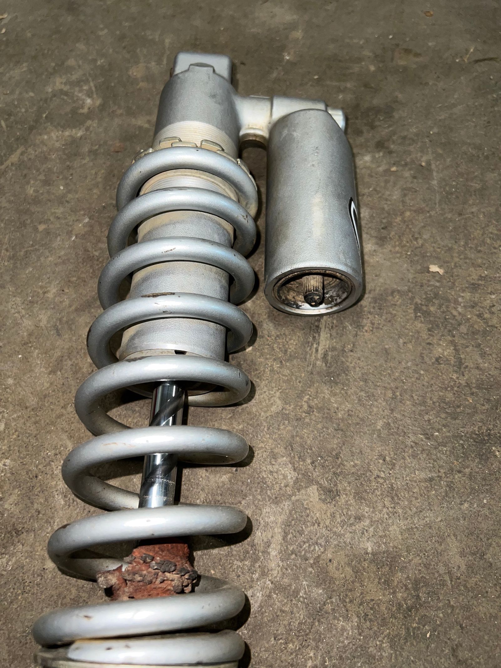 96-18 Yz80 Yz85 Rear Shock Assembly 96-18 Yz80 Yz85 Rear Shock Assembly