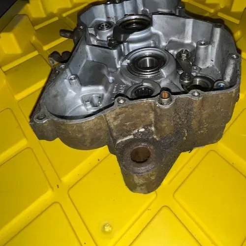 94-95 Yz125 Crankcase Right Clutch Side