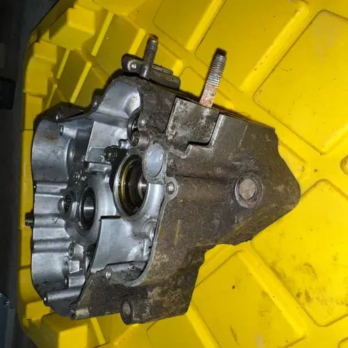 94-95 Yz125 Crankcase Right Clutch Side