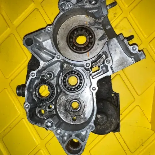 94-95 Yz125 Crankcase Right Clutch Side