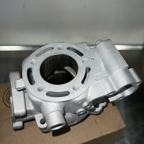 01-05 Kx85 "NEW" Cylinder Jug 48.50mm