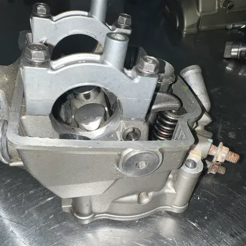  Crf250r 04-07 Cylinder Head (Complete)