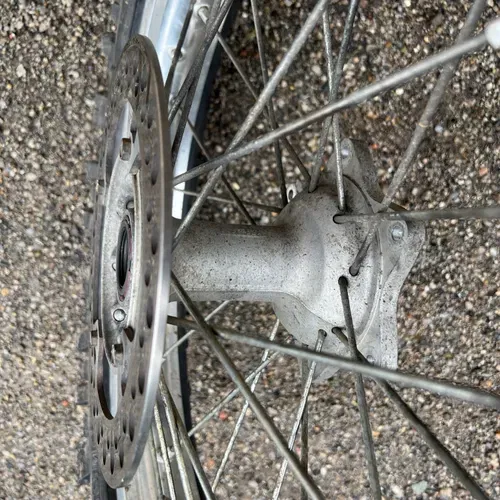 02-12 Crf250r Crf450r Rear Wheel Assembly 