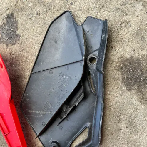 03-07 Cr85r Cr85rb plastics