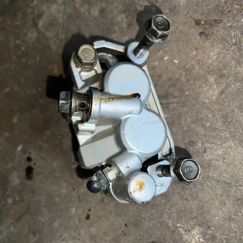 1996-2018 yz80 Yz85 front brake caliper