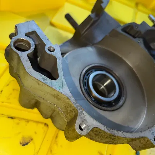 99-02 Ktm 250 300 Crankcase Right Clutch Side