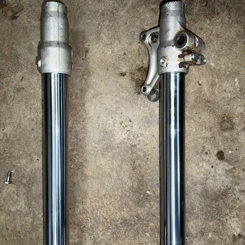96 18 yz80 Yz85 front fork triple trees