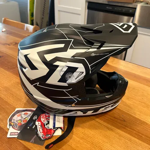 Youth 2025 xs helmet