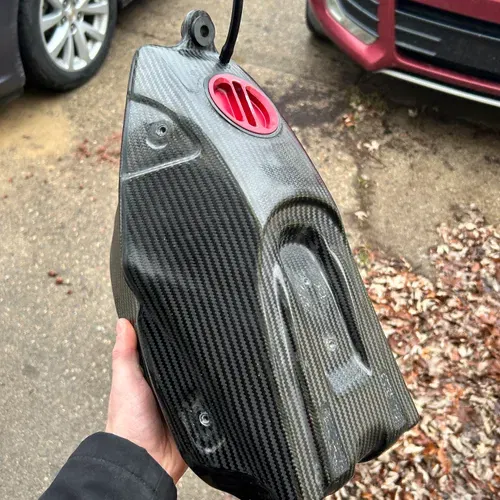 Honda Carbon Fiber Tank