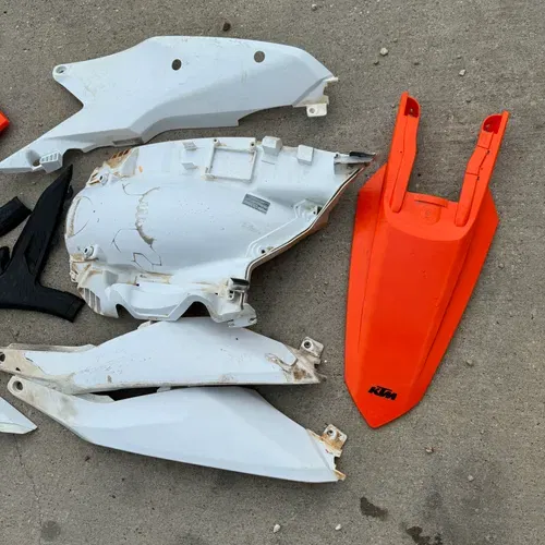 Plastic Kit
