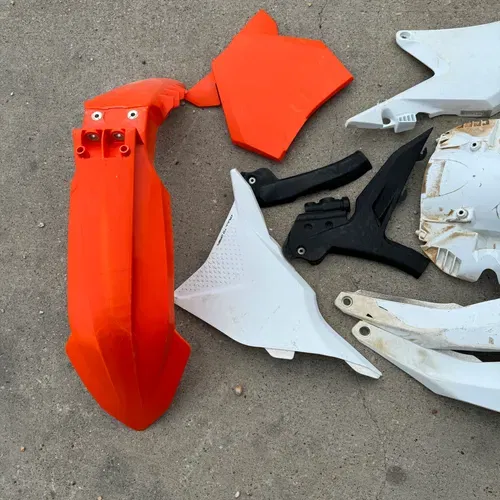 Plastic Kit