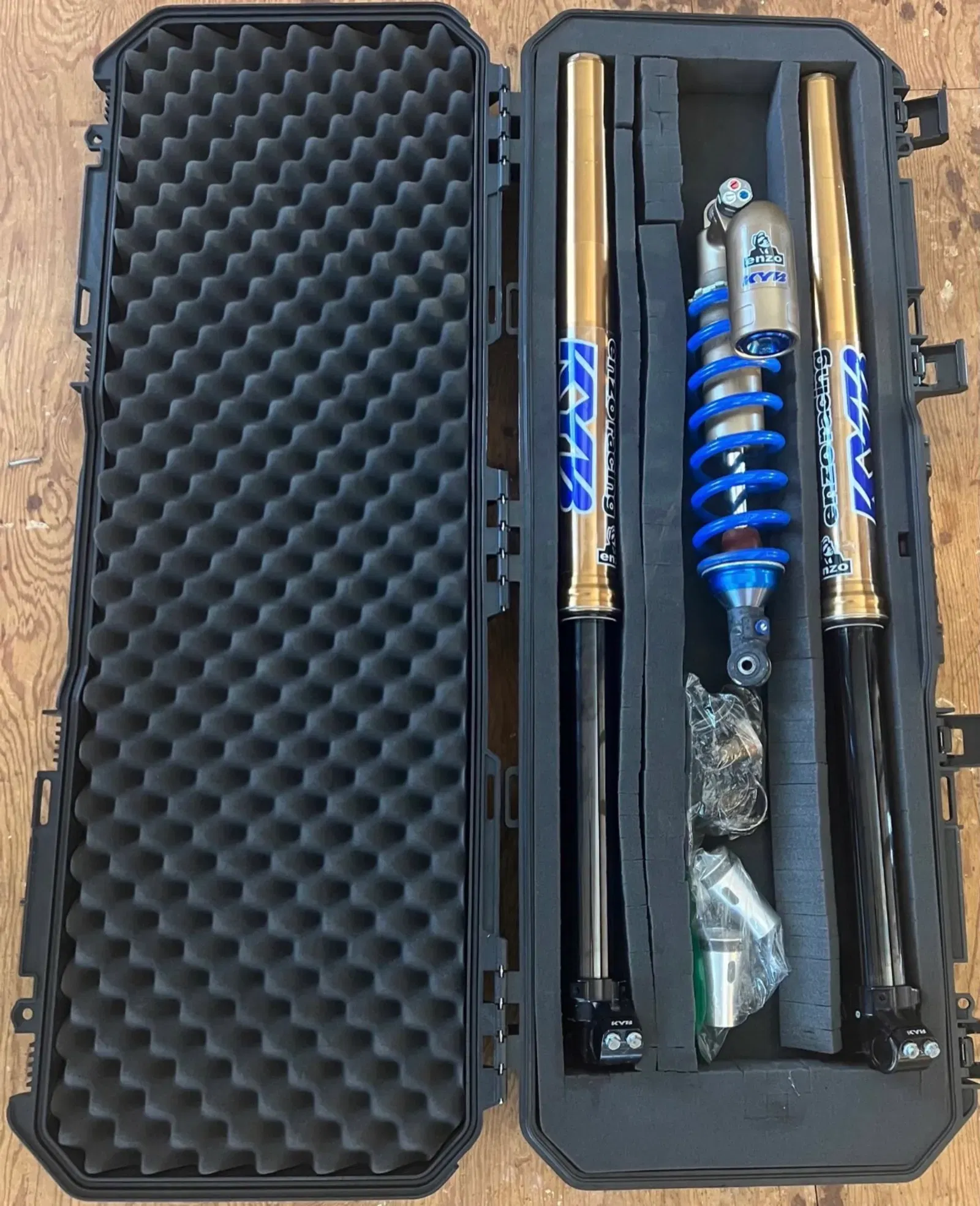 Enzo Kyb AKit Suspension Yamaha YZ250F/YZ450F MX Locker