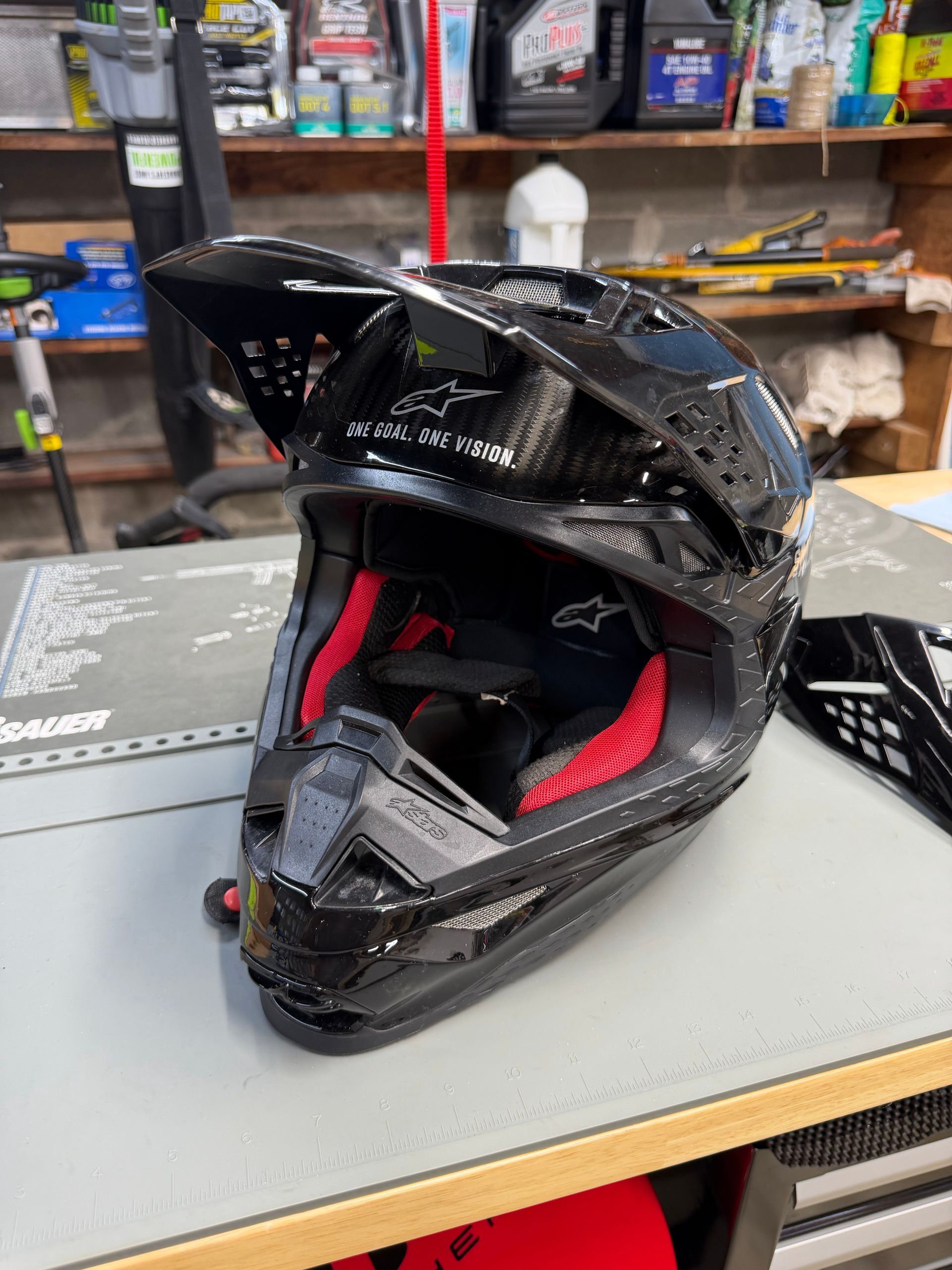 Alpinestars Supertech M10 Carbon Helmet