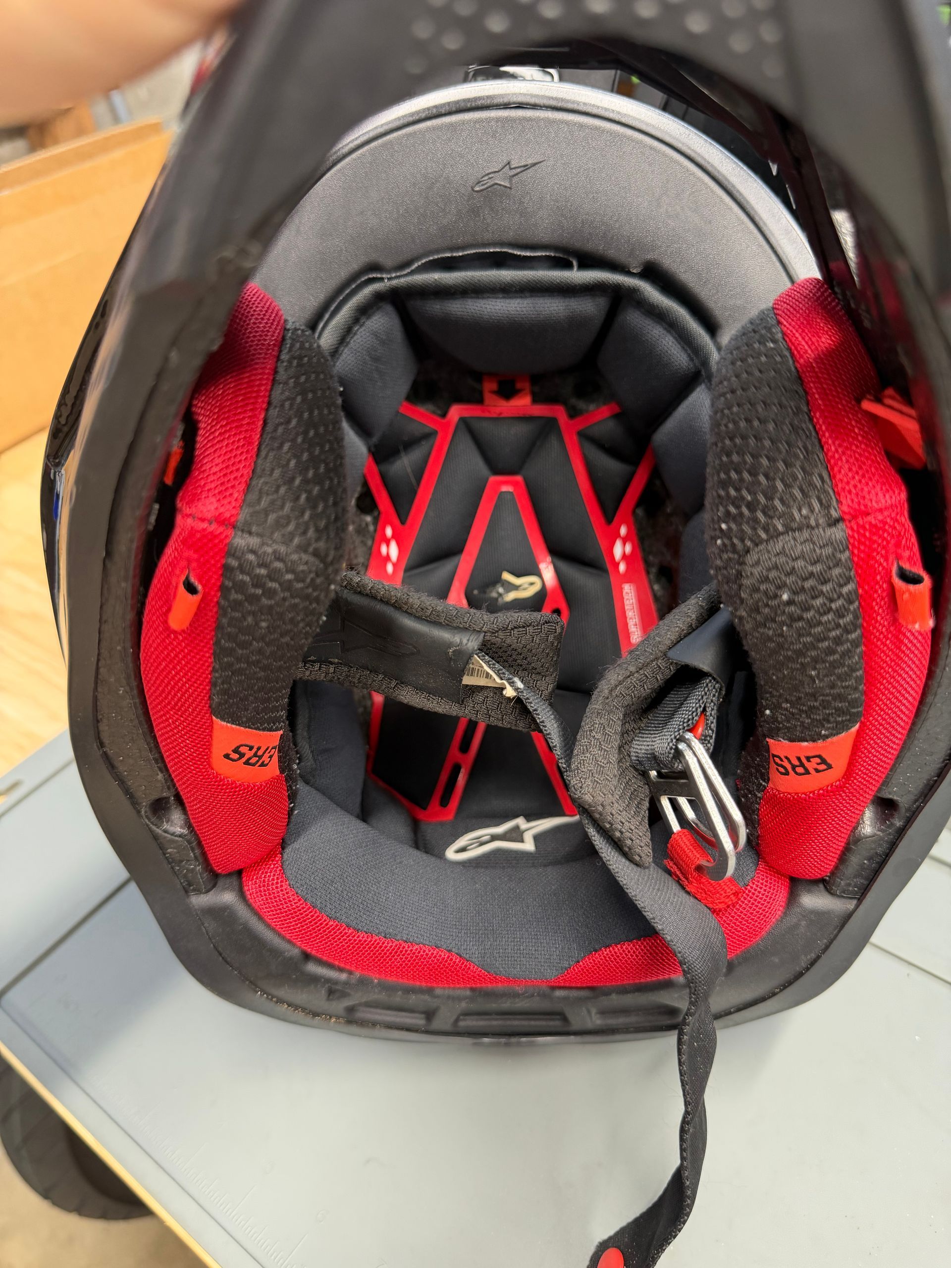 Alpinestars Supertech M10 Carbon Helmet