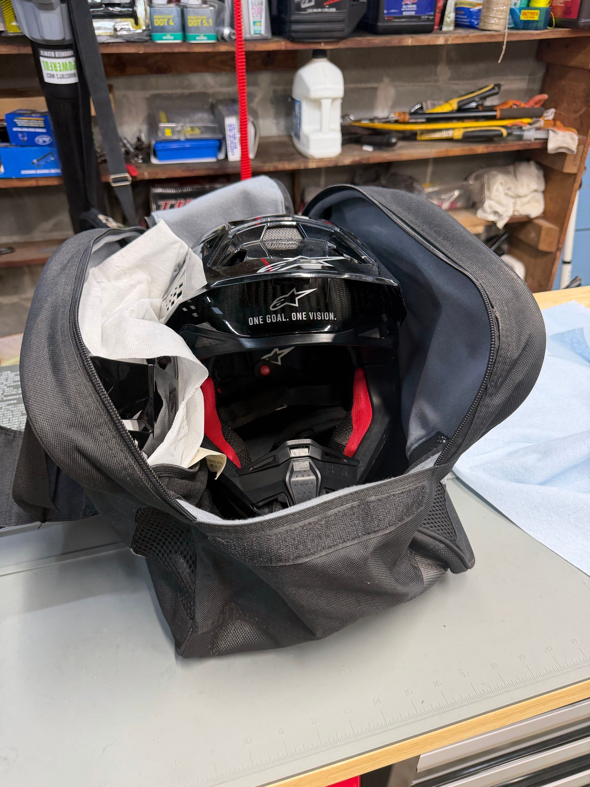 Alpinestars Supertech M10 Carbon Helmet