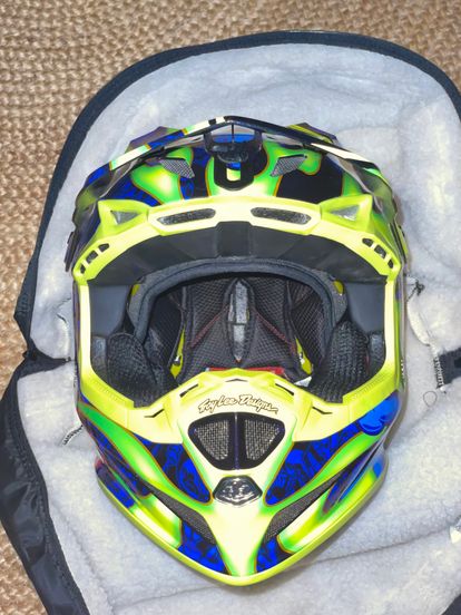 Troy Lee Designs Helmets - Size M