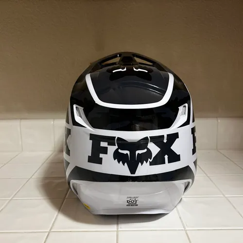 Fox V2 Helmet