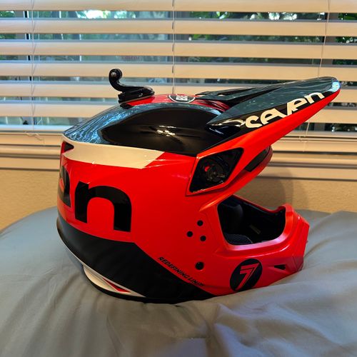 Seven Bell Helmet 