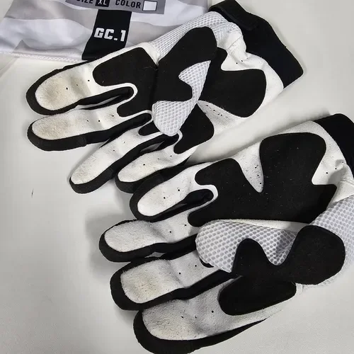 Renen Gloves - Black/White - XL