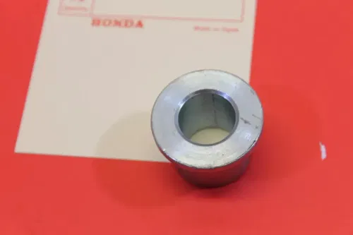 NOS Honda XL250 XL350 MT250 Elsinore Rear Wheel Side Collar 42311-358-000