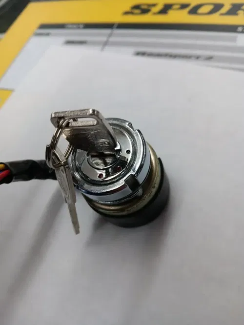 NOS OEM Honda Z50M Ignition Main switch genuine 35100-045-601 New Japan KEY Z 50