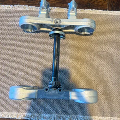 Triple Clamp