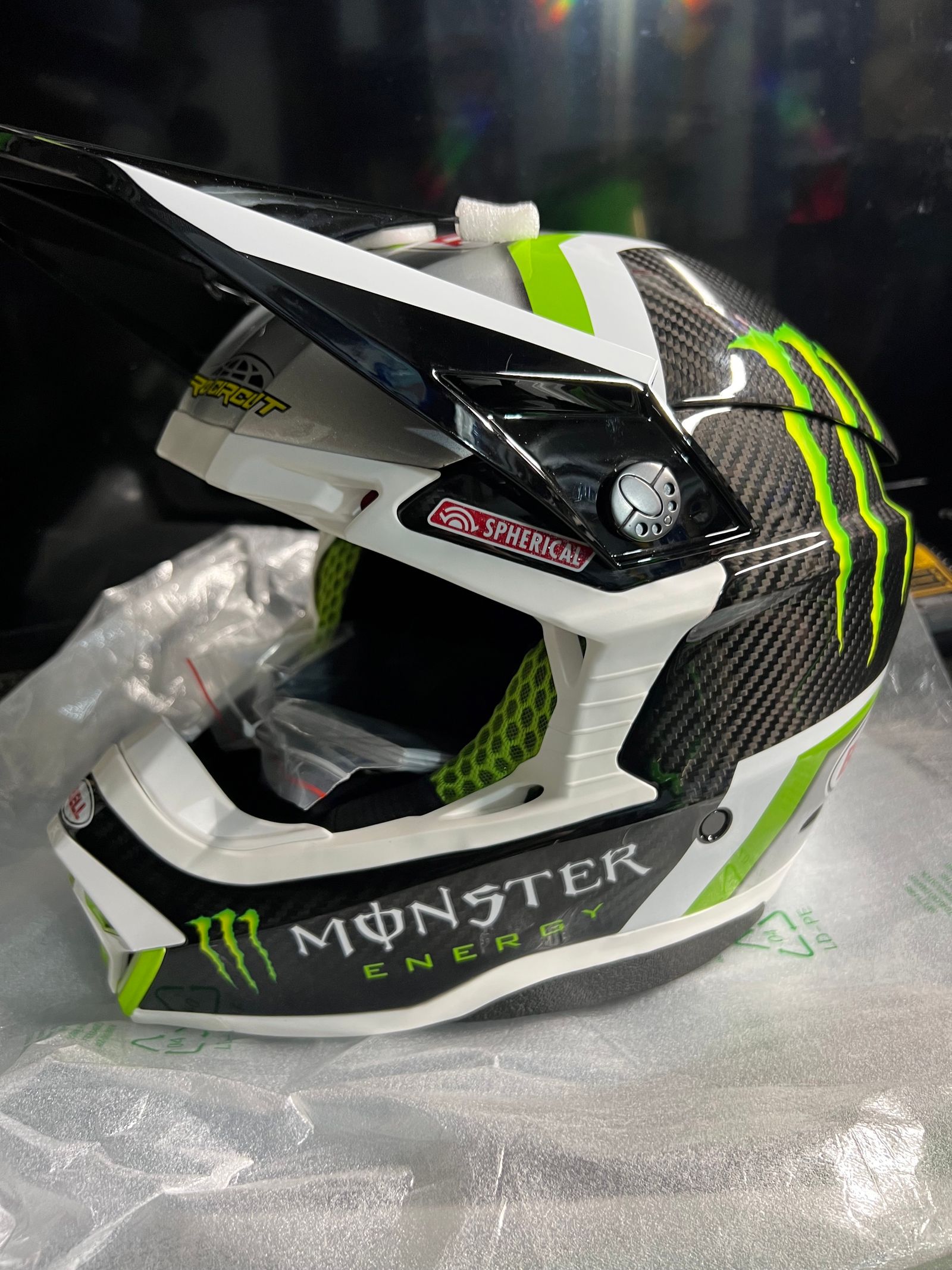 Monster Energy Bell Moto 10 Helmet Size L