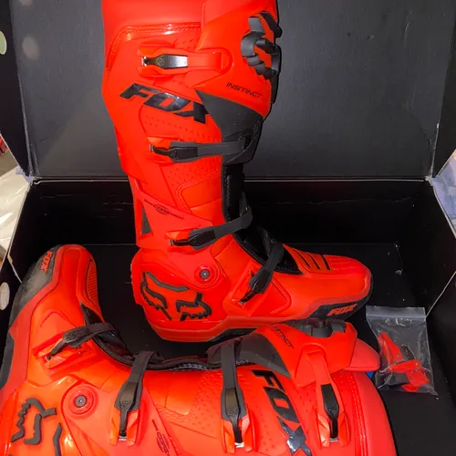 Fox Flo Orange Instinct Boots - Size 12