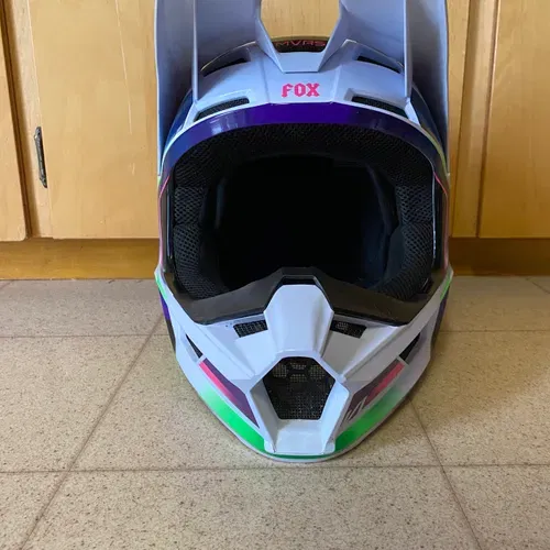 Fox racing shop v1 gama helmet