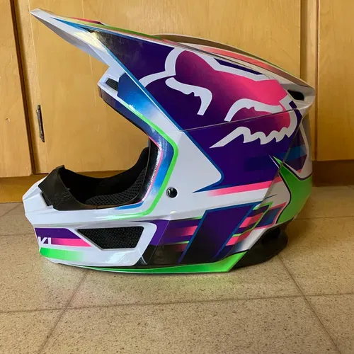 Fox racing v1 gama hot sale helmet